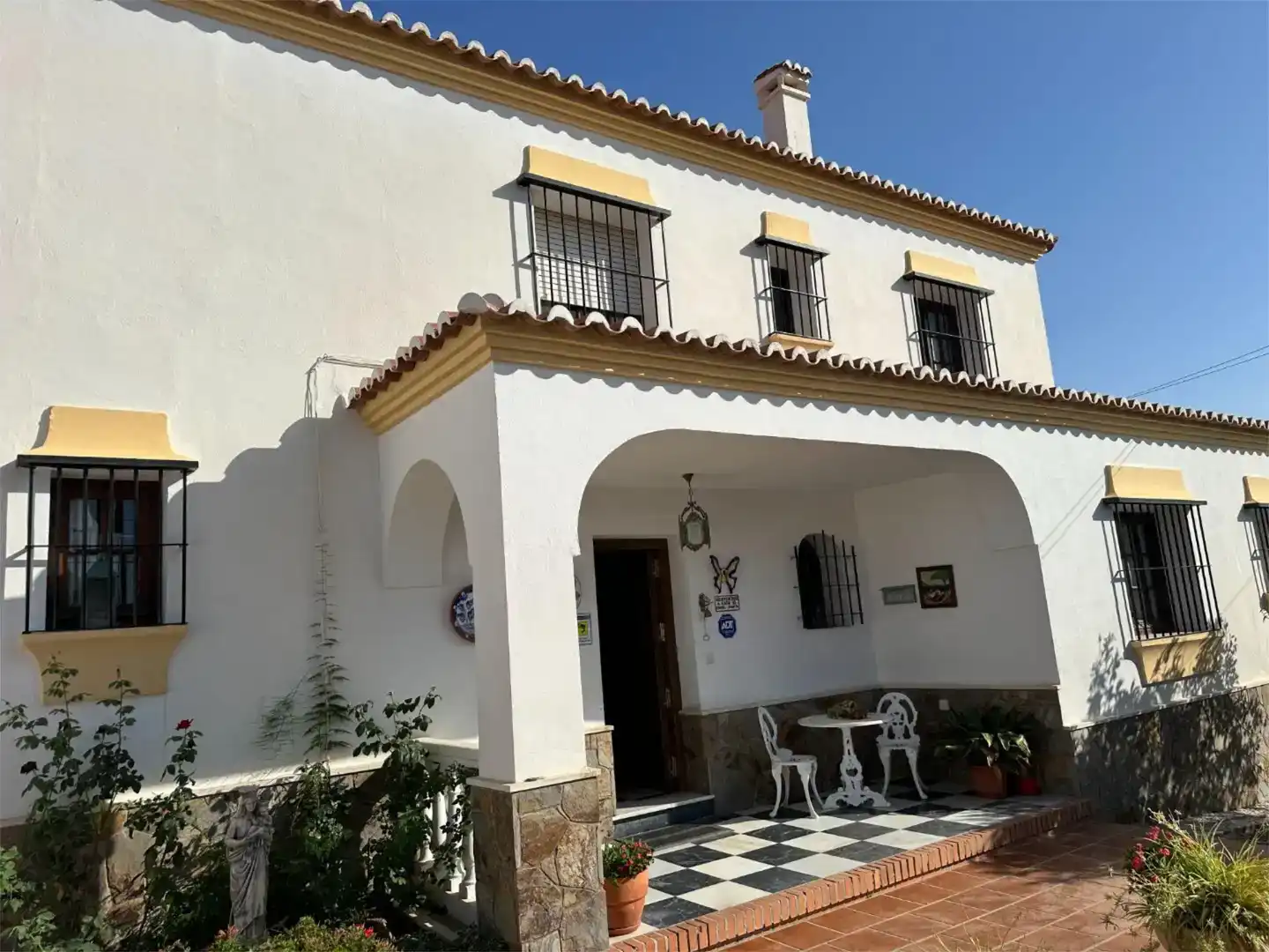 Vista exterior de Casa o xalet en venda en Málaga amb Jardí privat, Traster i Balcó