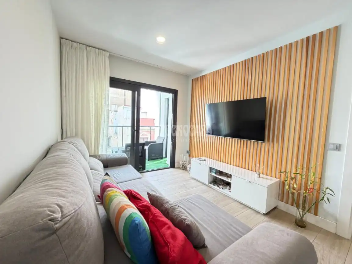 Sala de estar de Piso en venta en Las Palmas de Gran Canaria con Trastero