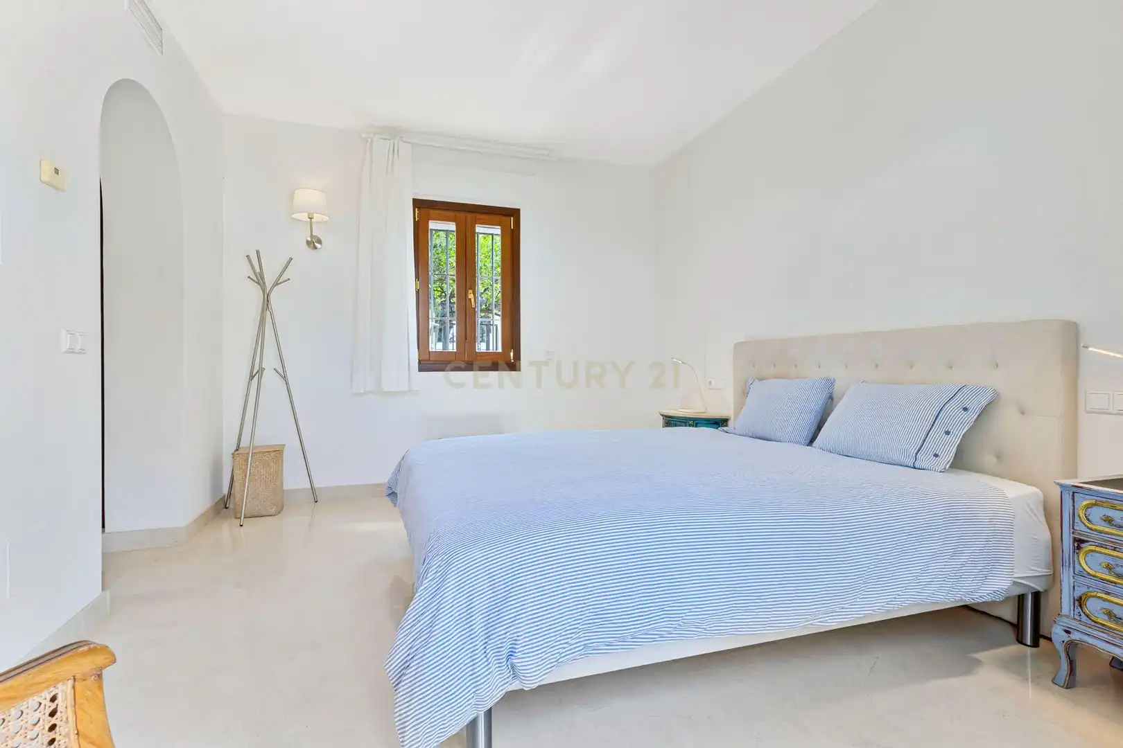 Dormitori de Casa o xalet en venda en Mijas amb Aire condicionat, Jardí privat i Traster