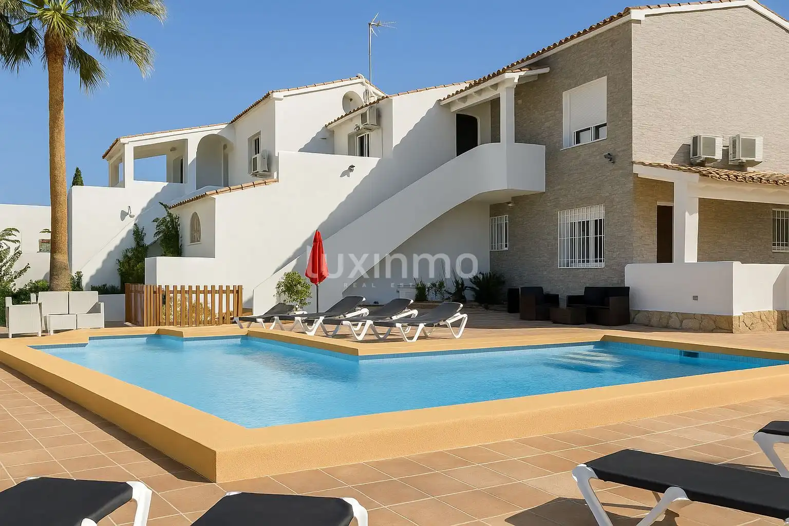 Detached house with pool for sale in Carrió - La Merced - Los Pinos, imagen 2