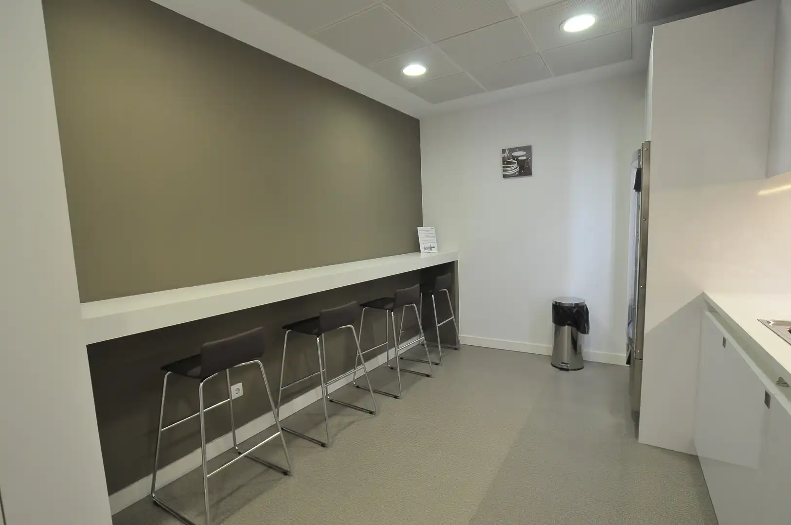 Office for rent in Madrid  with Air Conditioner, Heating and Furnished