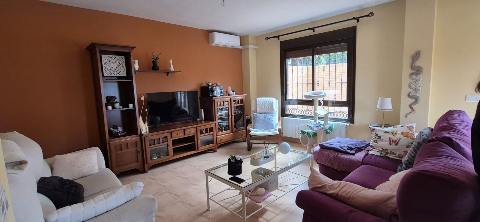 Living room of Single-family semi-detached for sale in El Viso de San Juan  with Air Conditioner, Heating and Storage room