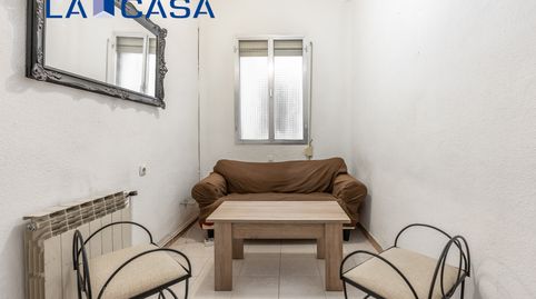 Foto 2 de Piso en venta en Palos de Moguer, Madrid Capital