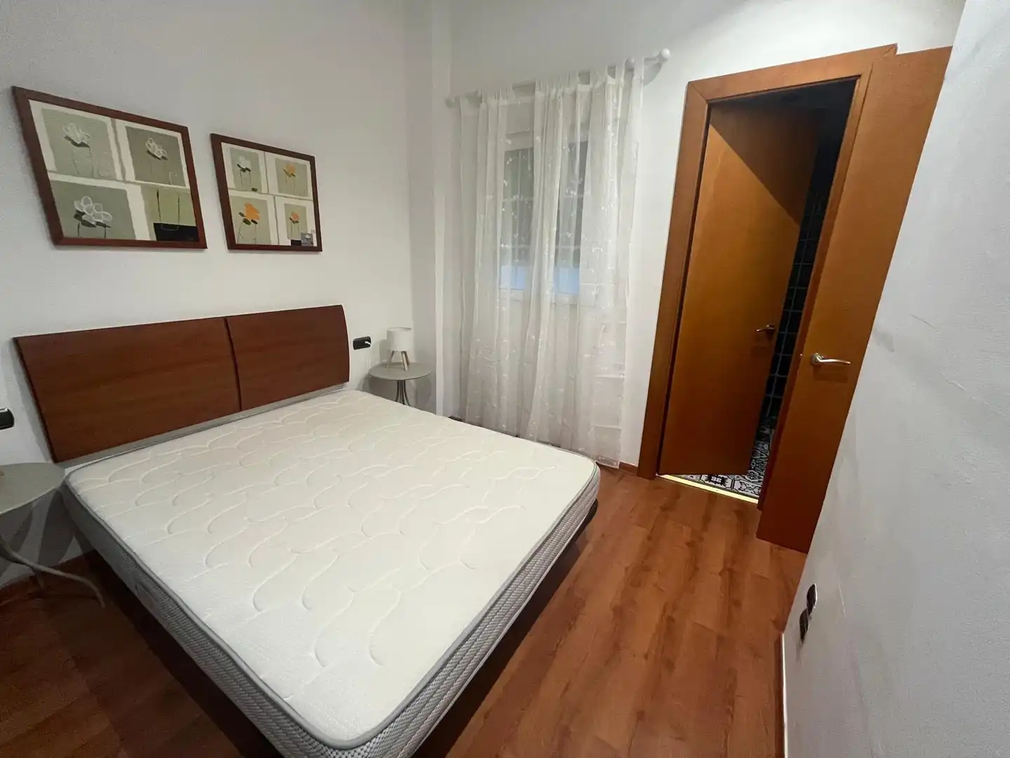 Schlafzimmer von Wohnung zur Miete in Valencia mit Klimaanlage, Heizung und Parkett