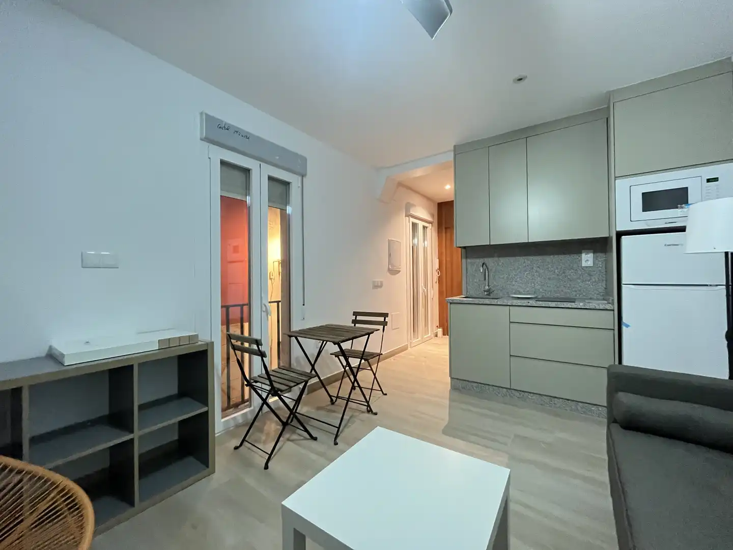 Study for rent in Calle Resbaladero Capuchinas, Centro Ciudad
