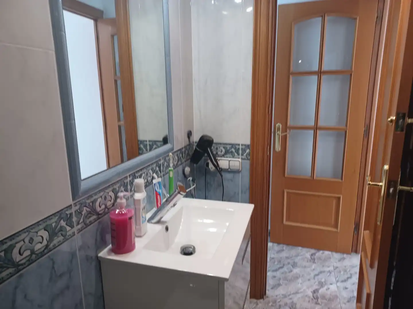 Bany de Àtic en venda en Badalona amb Terrassa