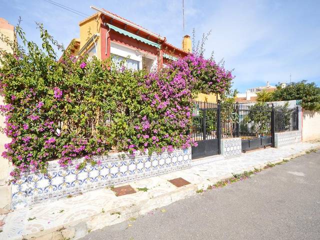 Casa-chalet en Venta en Punta Prima