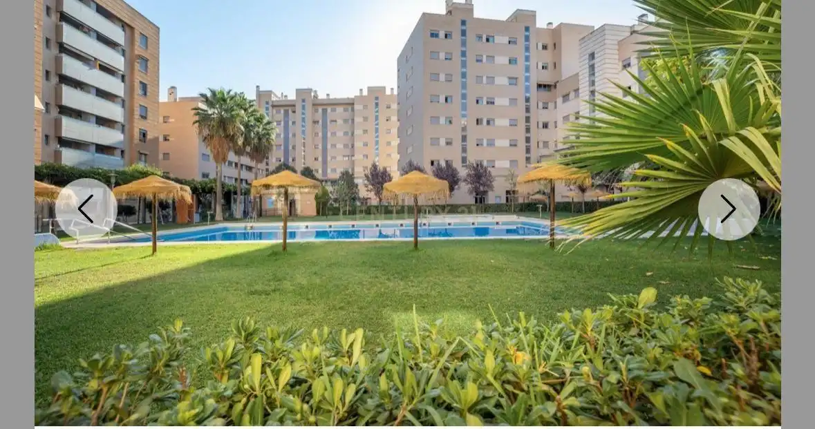Außenansicht von Wohnungen zur Miete in Granada mit Klimaanlage, Privatgarten und Gemeinschaftspool