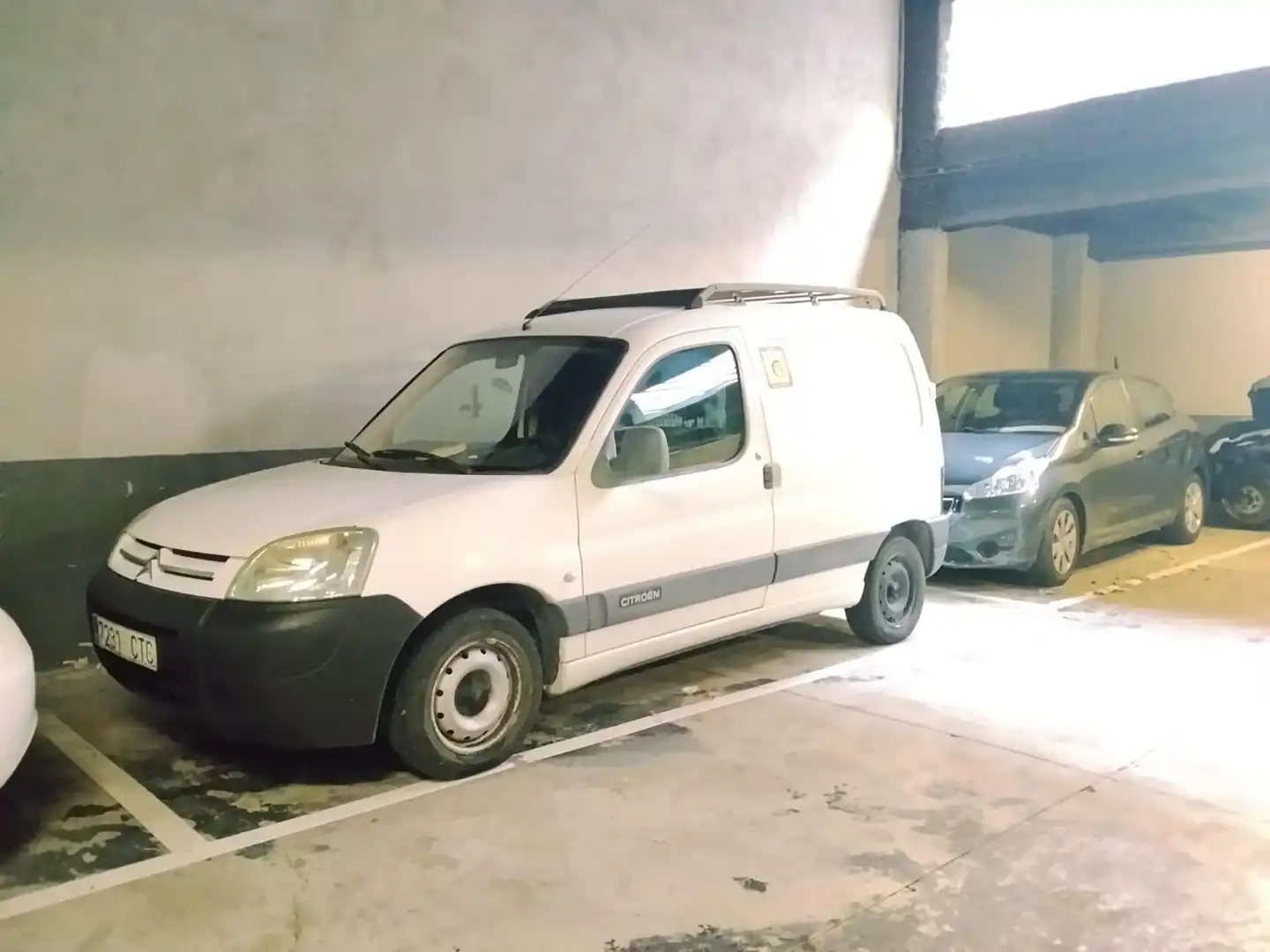 Parking of Flat for rent in Barcelona  with Air Conditioner, Heating and Parquet flooring
