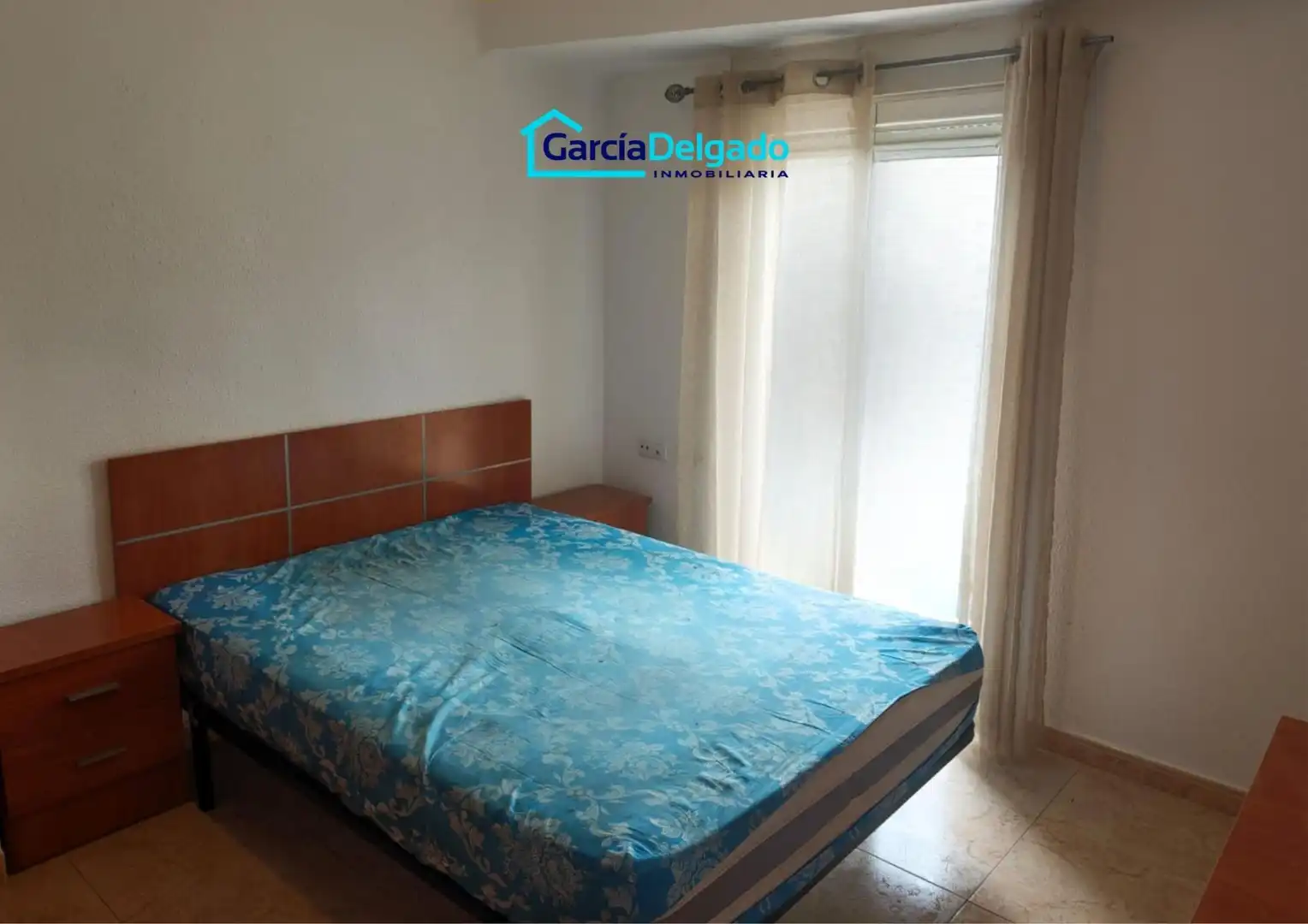 Habitación de Piso en venta en Granada con Terraza, Amueblado y Balcón