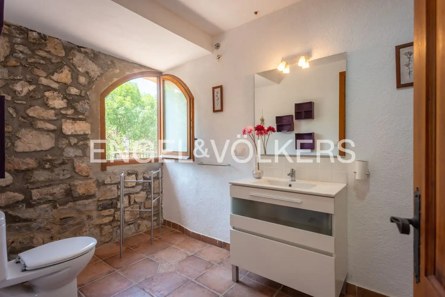Baño de Casa o chalet en venta en La Vall de Bianya con Calefacción, Jardín privado y Terraza
