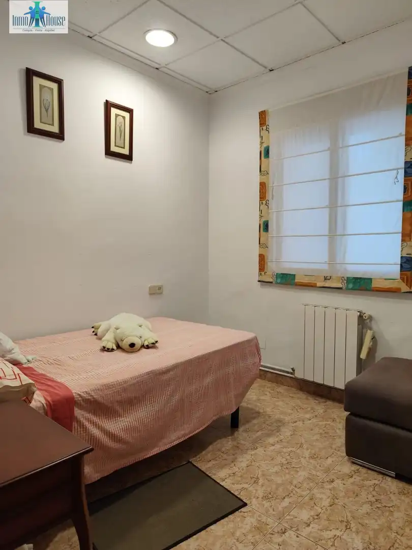Habitación de Casa o chalet en venta en Valdeganga con Calefacción, Terraza y Trastero