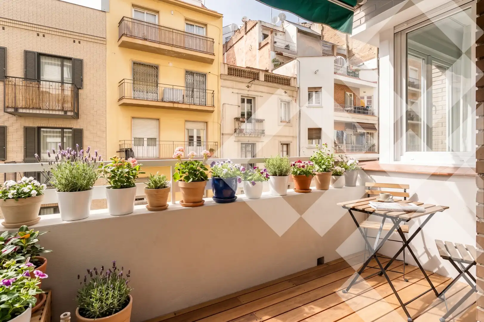 Terrace of Flat for sale in  Barcelona Capital  with Air Conditioner, Terrace and Oven