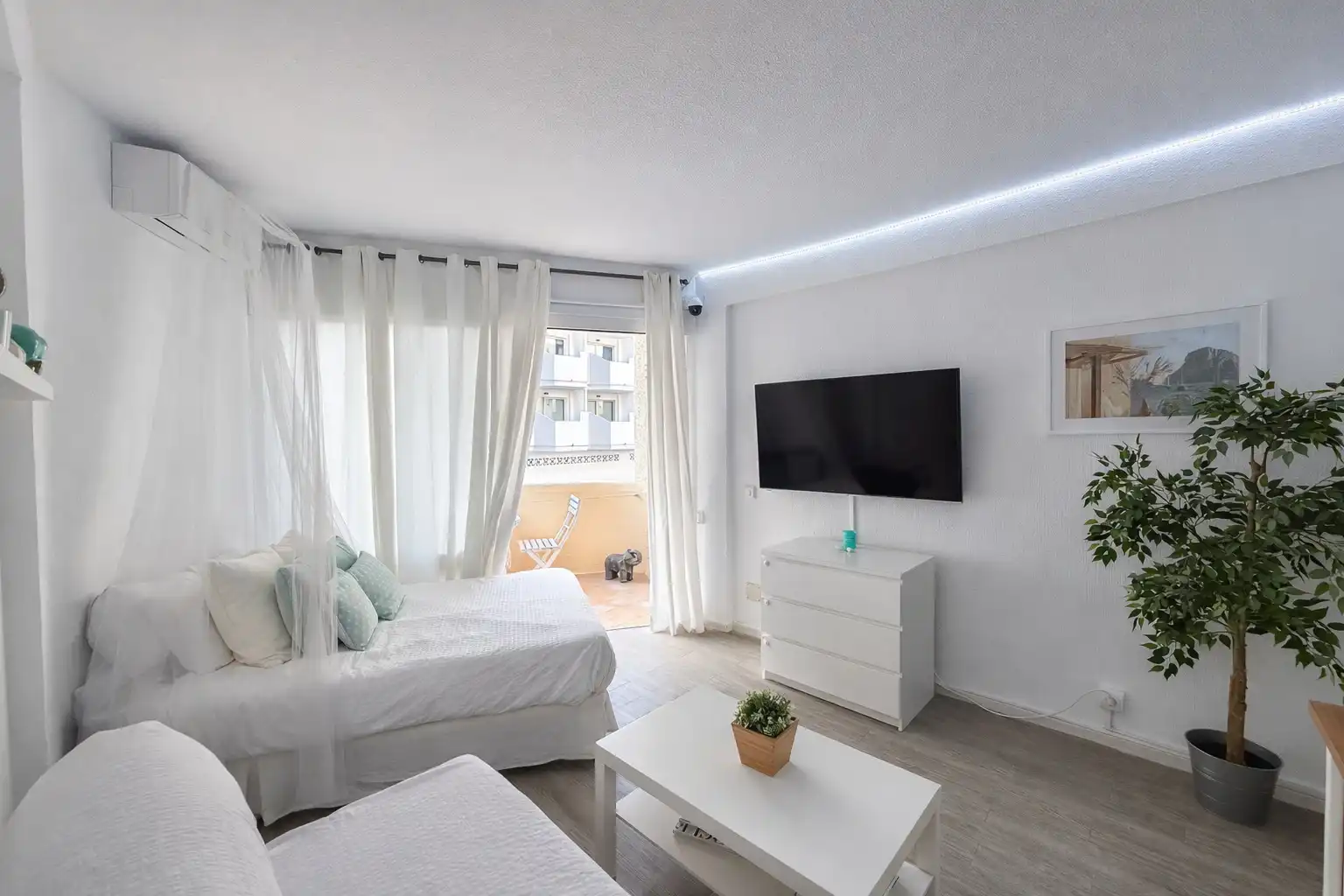 Sala d'estar de Apartament en venda en Sant Josep de sa Talaia amb Aire condicionat, Calefacció i Terrassa