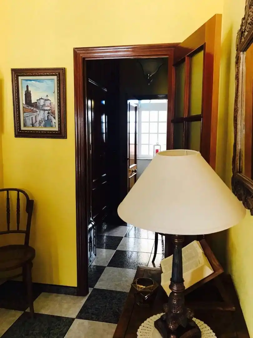 Flat for sale in Llerena  with Air Conditioner, Oven and Washing machine