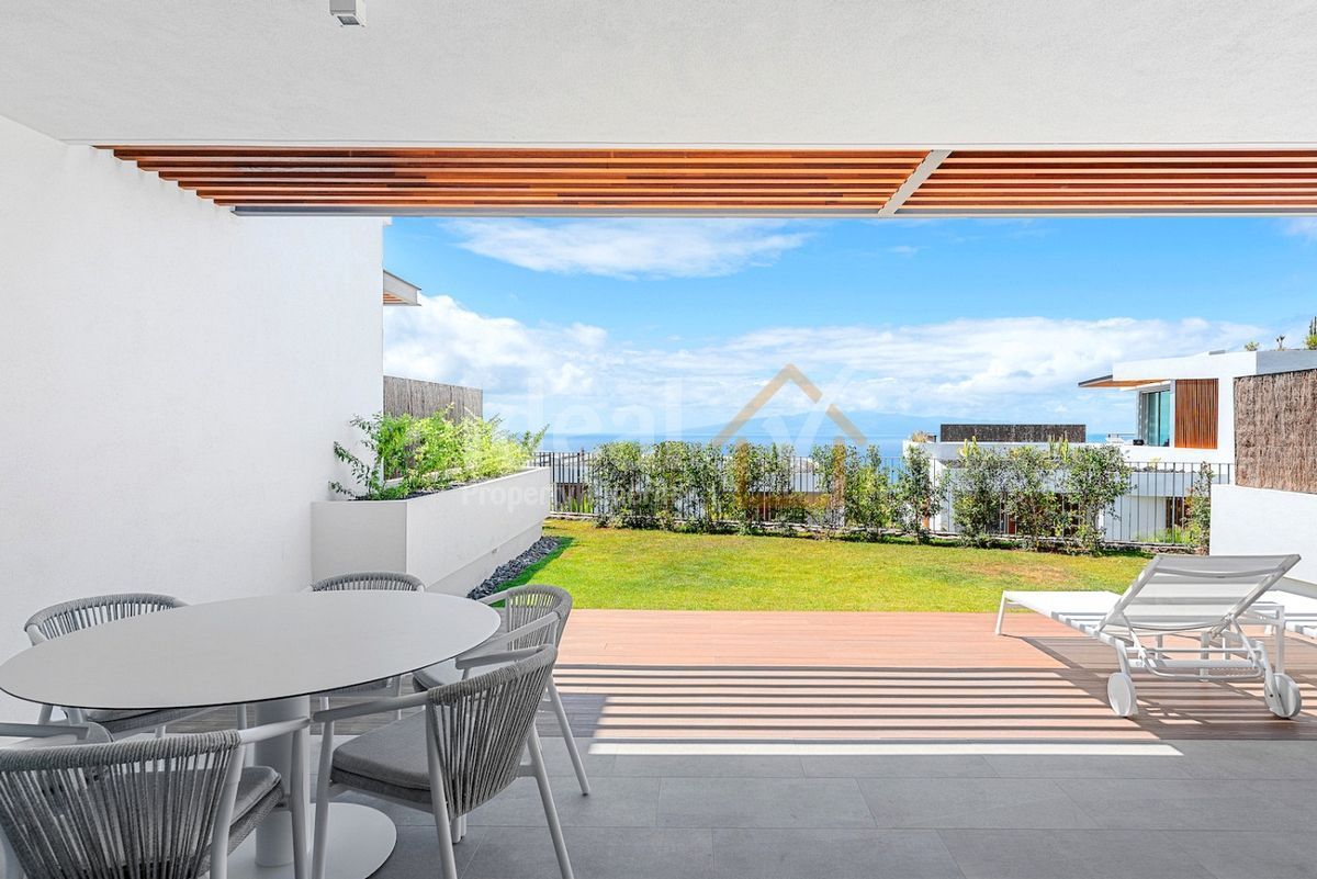 Terrassa de Apartament en venda en Guía de Isora amb Aire condicionat, Jardí privat i Terrassa
