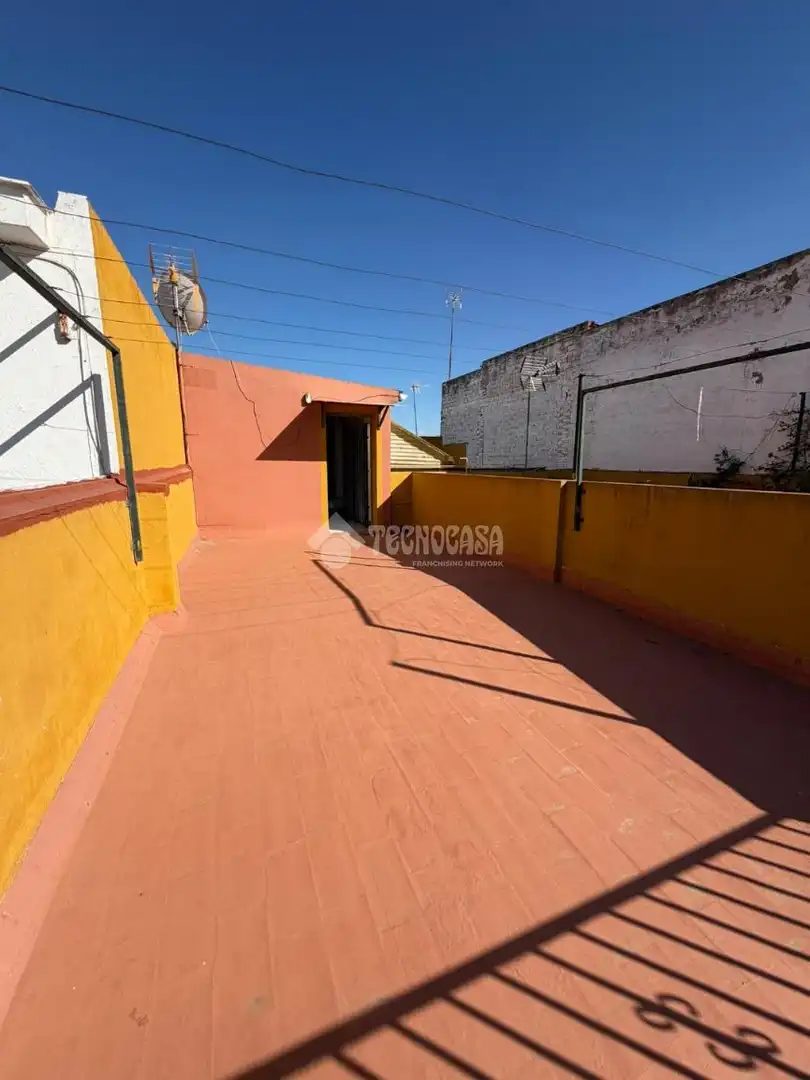 Terrassa de Pis en venda en Este - Alcosa- Torreblanca