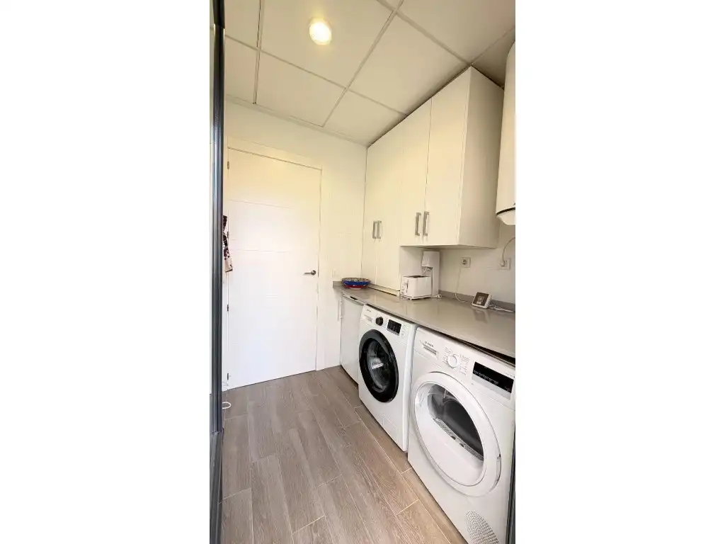 House with pool for sale in Calle Maite Pagazaurtundua Ruiz, imagen 25