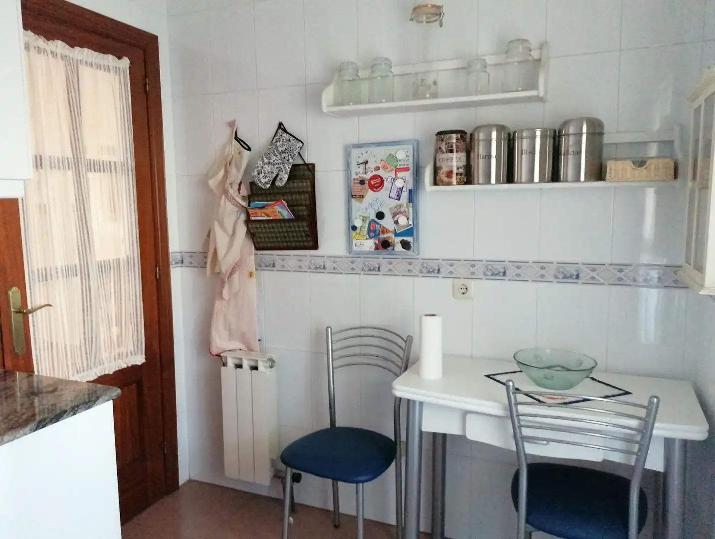 Cuina de Apartament en venda en Vigo  amb Calefacció, Jardí privat i Parquet