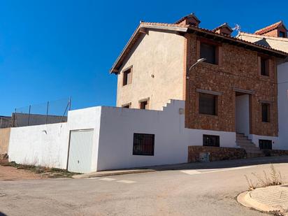 Exterior view of House or chalet for sale in Ossa de Montiel  with Swimming Pool