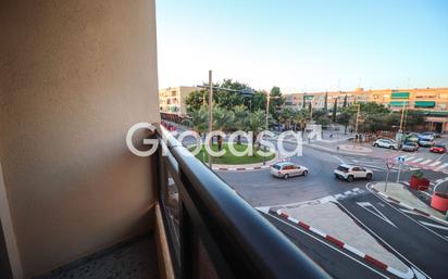 Vista exterior de Pis en venda en Sagunto / Sagunt amb Aire condicionat i Balcó