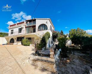 Exterior view of House or chalet for sale in L'Alfàs del Pi  with Terrace and Swimming Pool