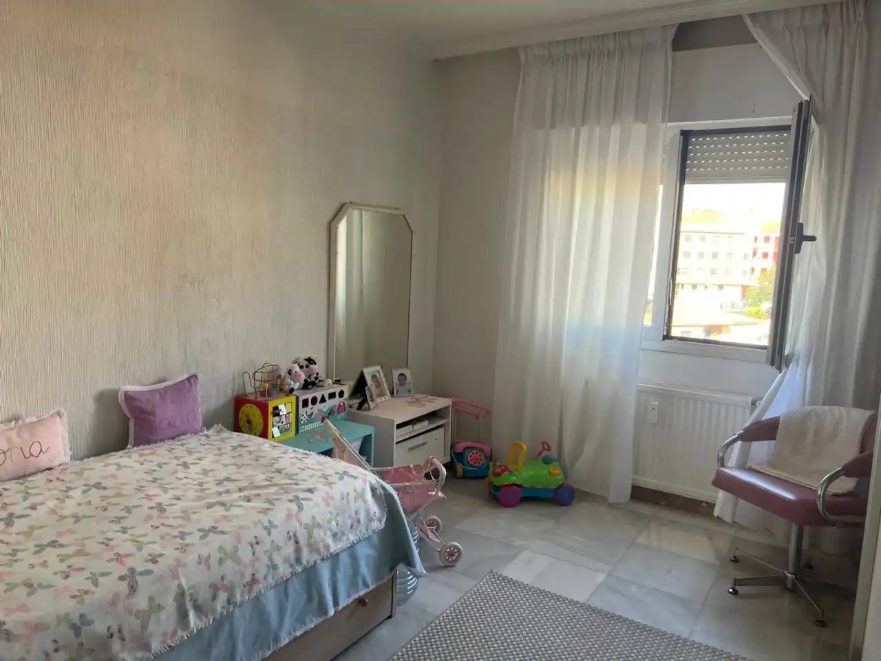 Flat for rent in Calle ESPARTEROS, Santa Bárbara