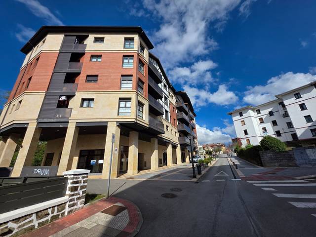 Local comercial en Alquiler en Mungia