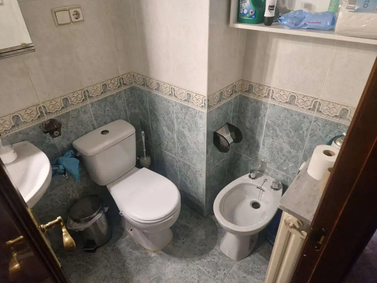 Baño de Piso en venta en Cabrerizos con Calefacción, Terraza y Amueblado