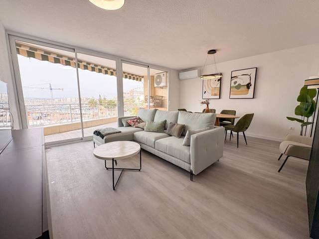 Piso en Alquiler en de la Libertad en Centro - Muelle Pesquero