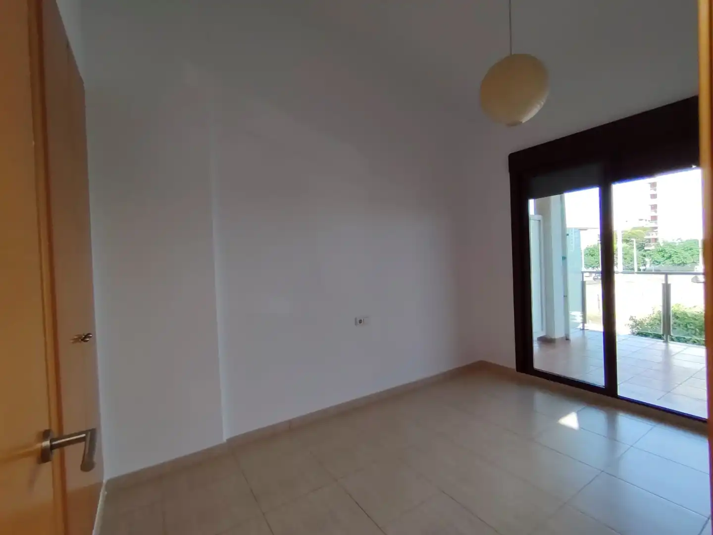 Einfamilien-Reihenhaus zum Verkauf in Oropesa del Mar / Orpesa mit Terrasse, Abstellraum und Ofen