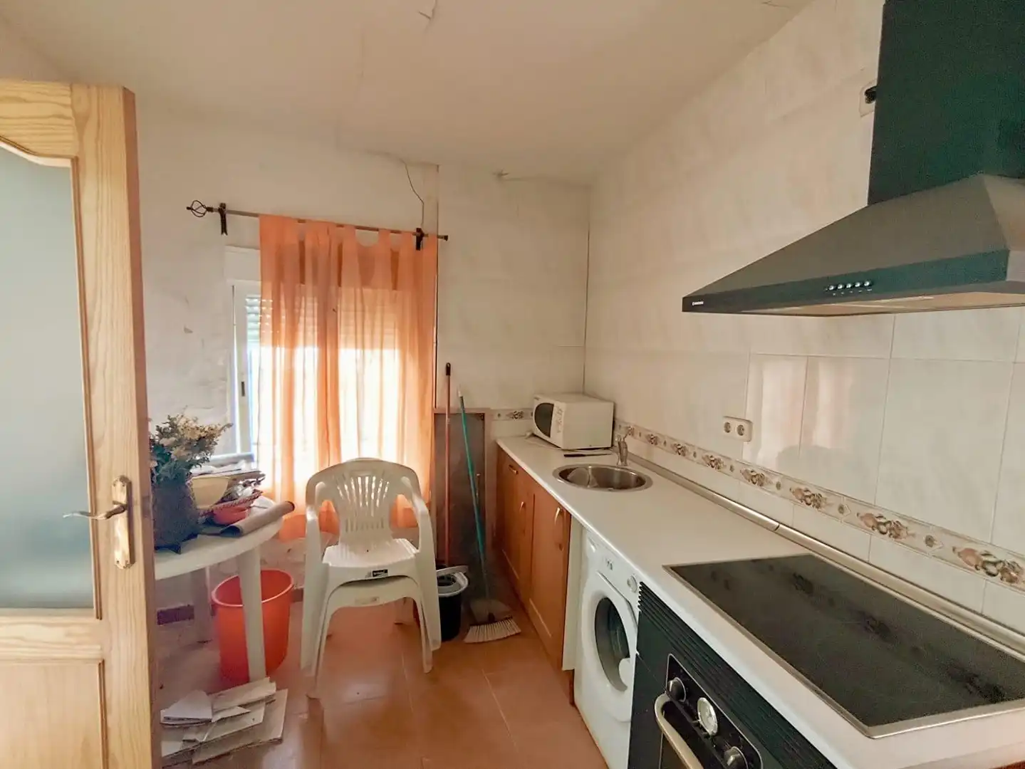 Cuina de Casa o xalet en venda en Almoguera amb Jardí privat