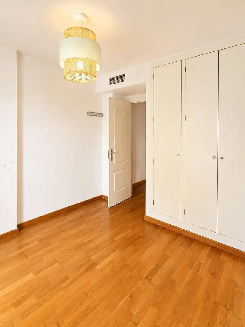 Flat for sale in  Palma de Mallorca  with Air Conditioner, Heating and Terrace