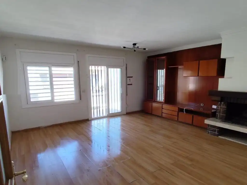 Piso con terraza en venta en Centre