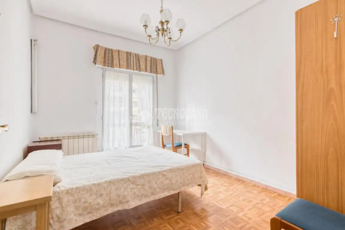 Schlafzimmer von Wohnung zur Miete in Salamanca