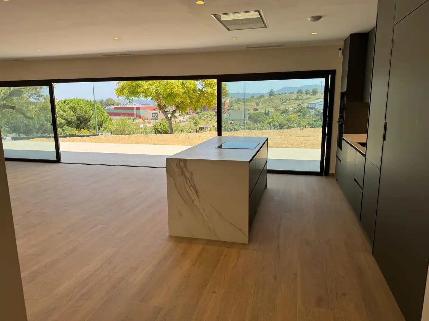 Cuina de Casa o xalet en venda en Sant Esteve Sesrovires amb Calefacció, Terrassa i Alarma