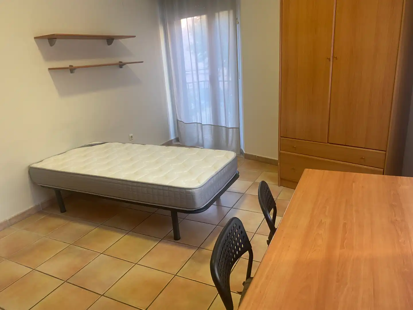 Study for rent in Plaza Fueros de Aragón, Casco Antiguo