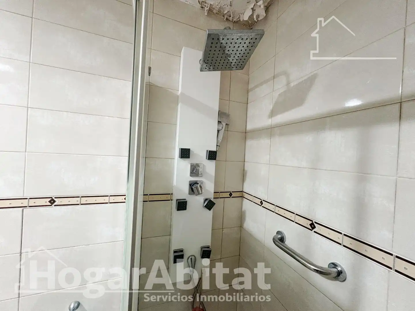 Baño de Casa o chalet en venta en Tavernes de la Valldigna con Terraza, Trastero y Amueblado