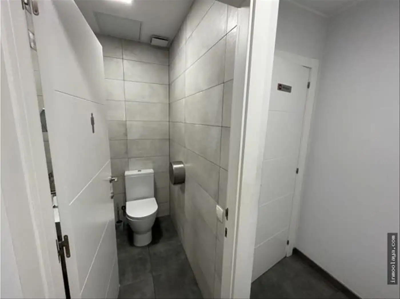 Business premises for transfer in Sants - Montjuïc, imagen 19