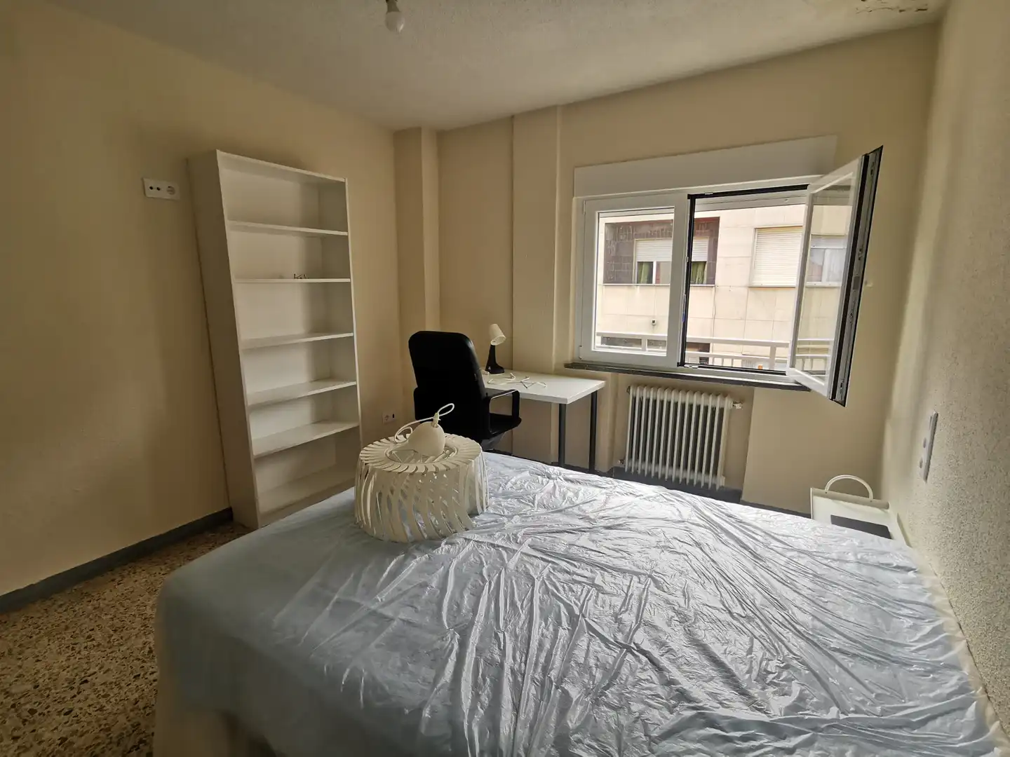 Bedroom of Flat for rent in Salamanca  with Heating, Furnished and Oven