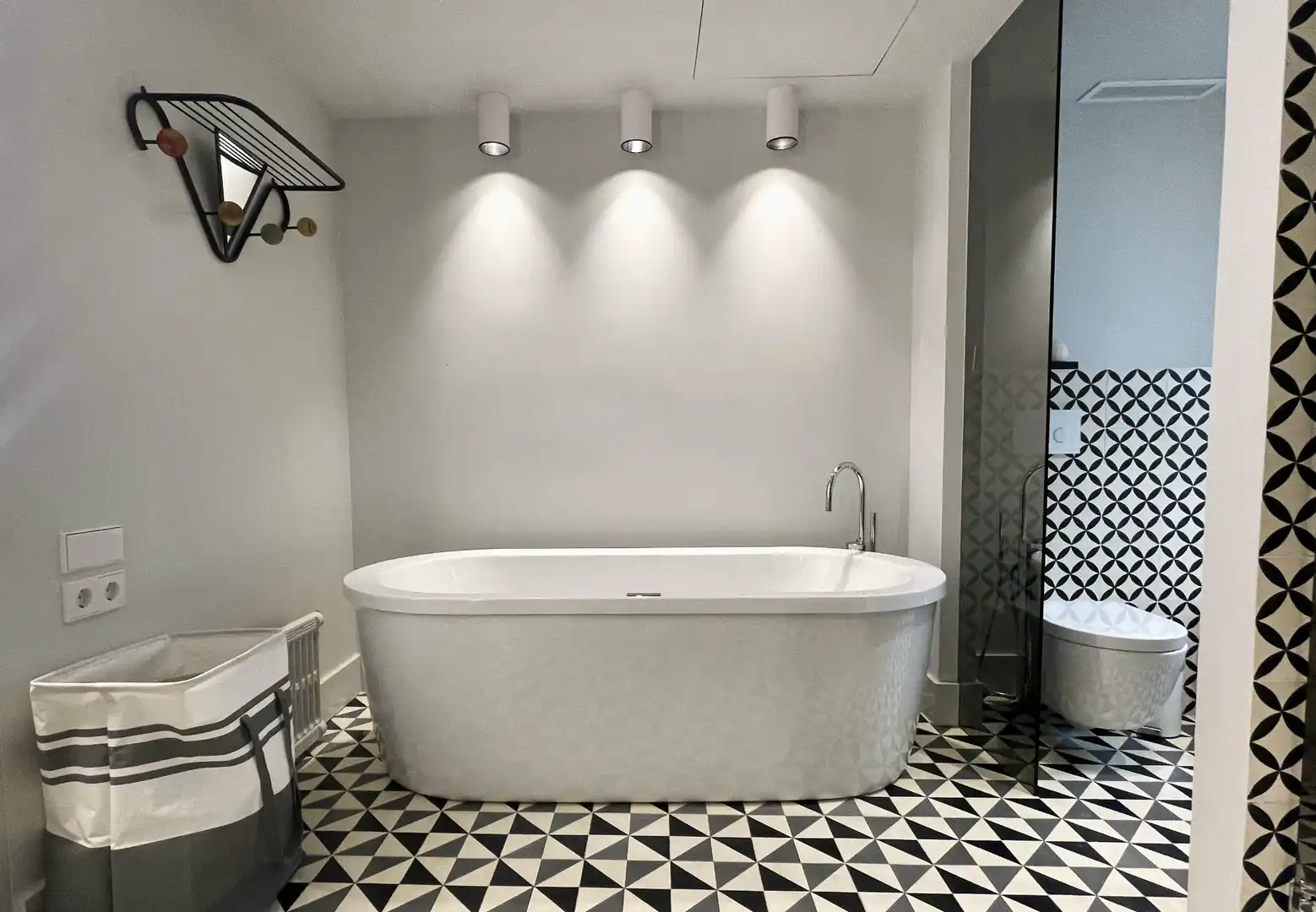 Baño de Piso de alquiler en Barcelona con Aire acondicionado, Calefacción y Parquet