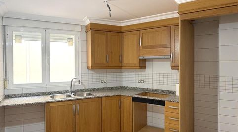 Foto 3 de Piso en venta en De Valencia, Caudete, Albacete