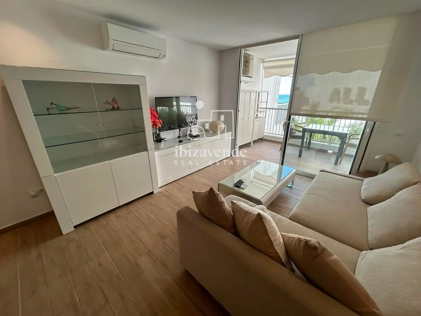 Sala de estar de Piso de alquiler en Eivissa con Aire acondicionado, Terraza y Piscina