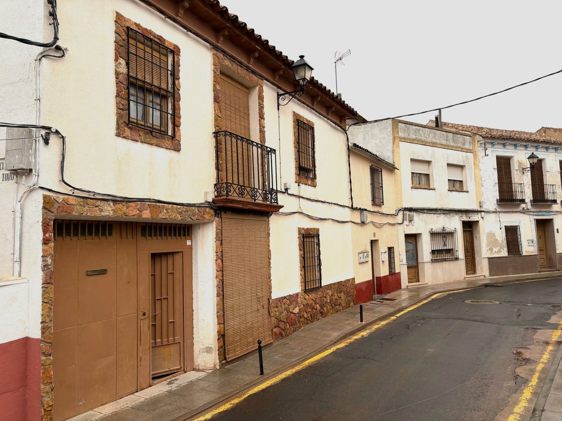Exterior view of House or chalet for sale in Alcázar de San Juan  with Heating and Furnished