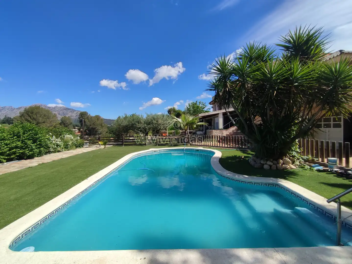 Jardín de Casa o chalet en venta en Esparreguera con Calefacción, Jardín privado y Parquet