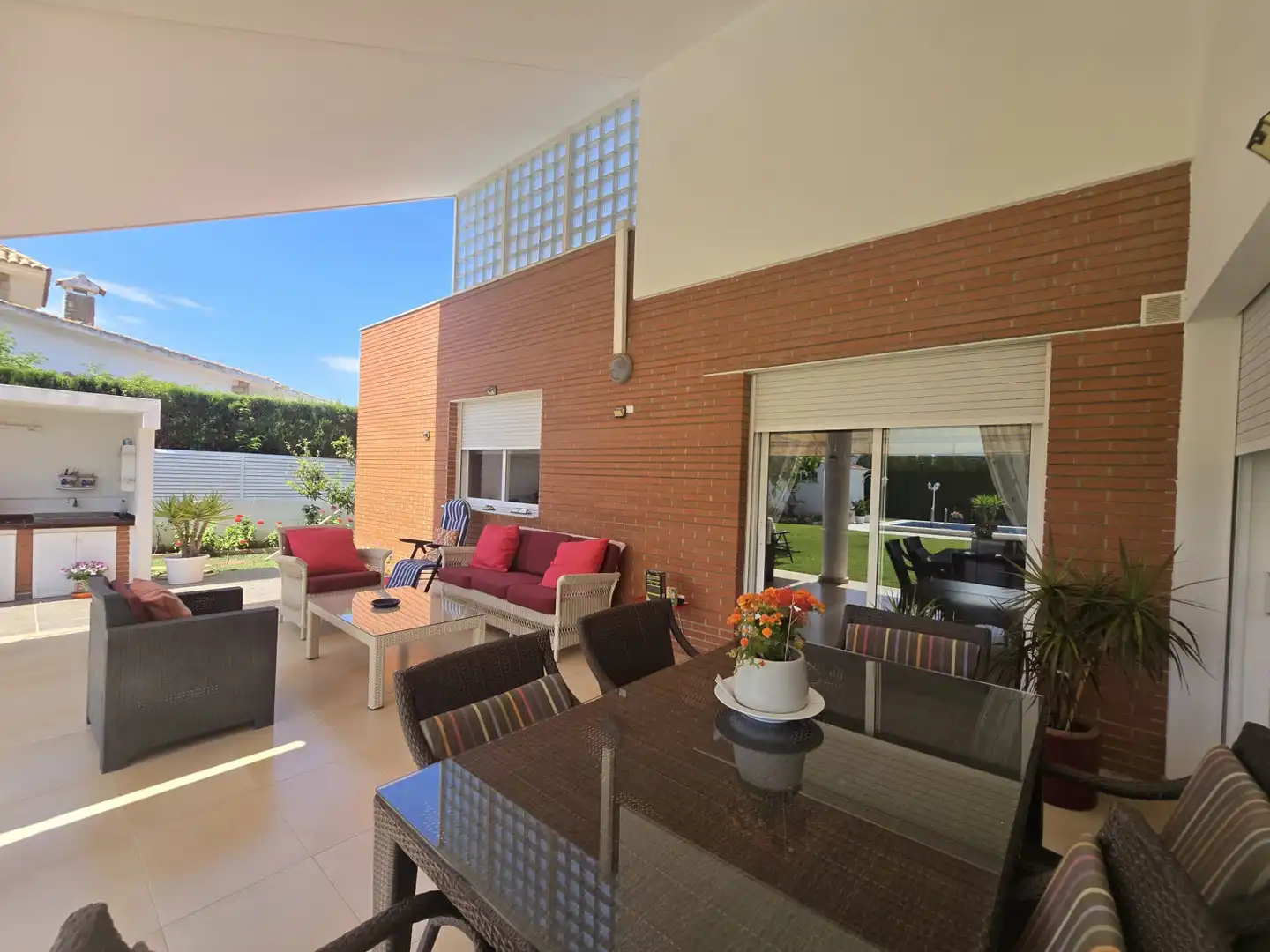 Terrassa de Casa o xalet en venda en Castellón de la Plana / Castelló de la Plana amb Aire condicionat, Calefacció i Jardí privat