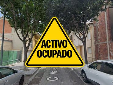 Maison avec piscine à vendre à Calle VALERIO CATULO