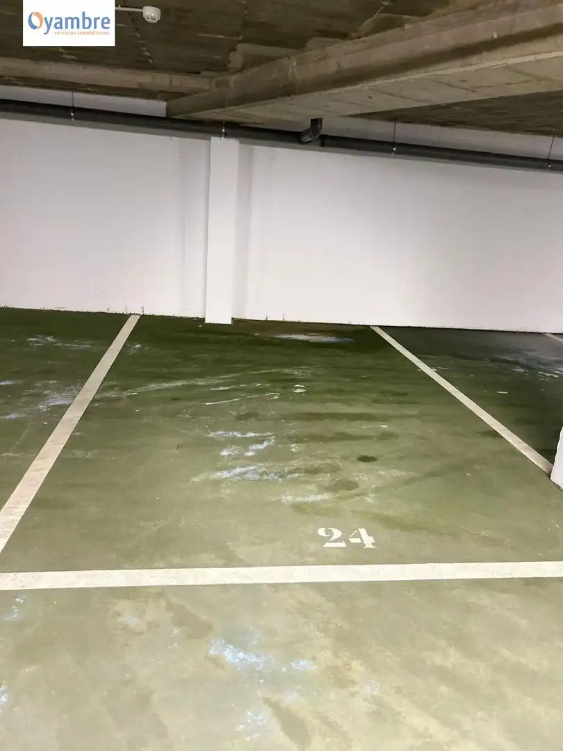 Garage zum Verkauf in Ampuero
