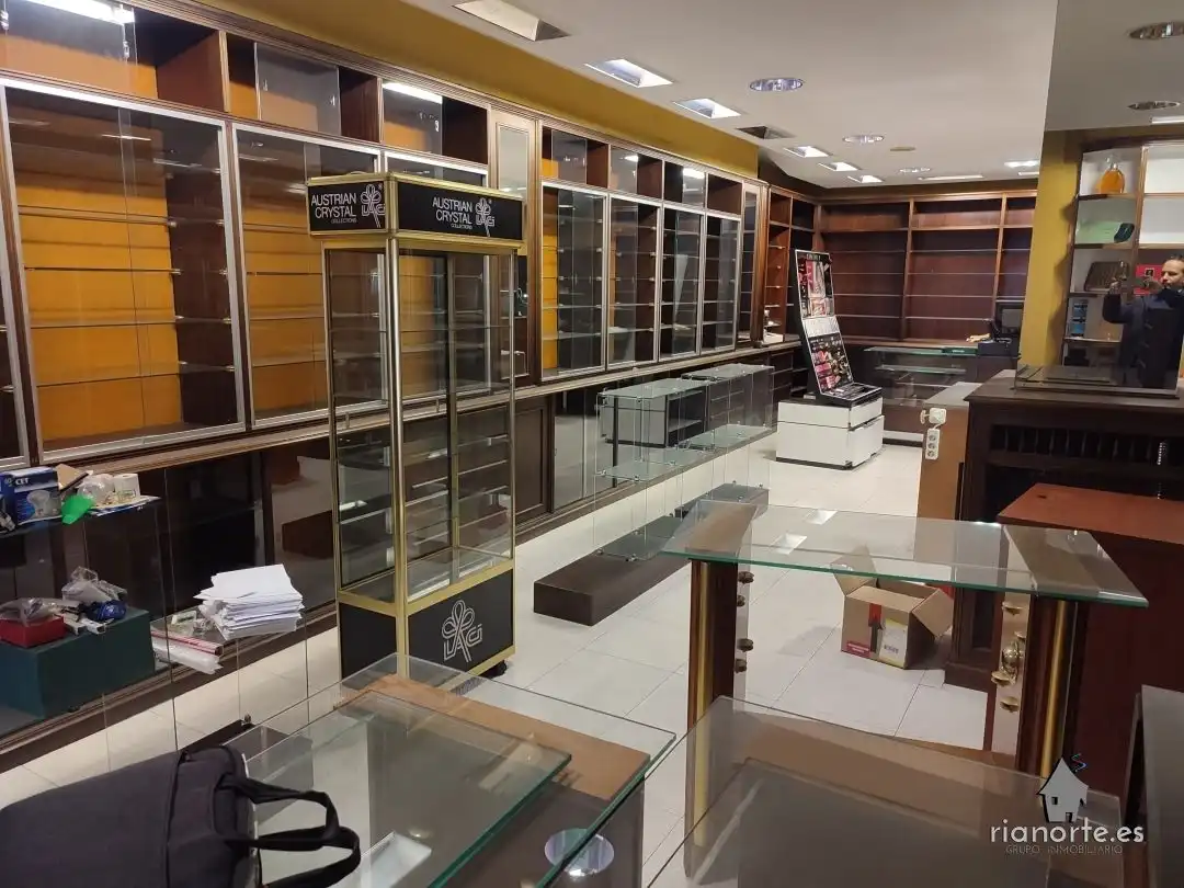 Local comercial en venta en Calle Dorado, imagen 3