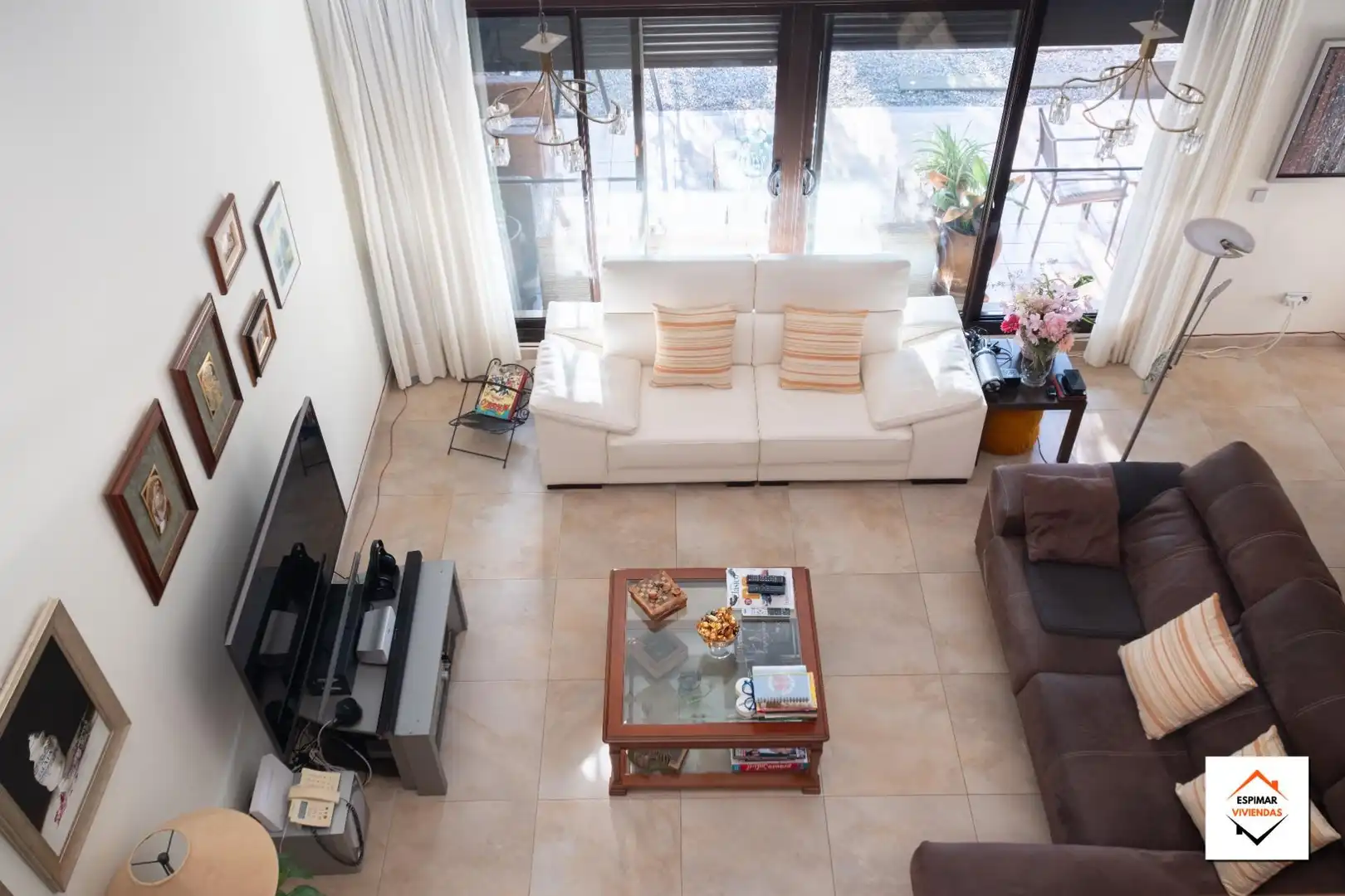 Wohnzimmer von Einfamilien-Reihenhaus zum Verkauf in Villanueva de Gállego mit Heizung, Privatgarten und Terrasse